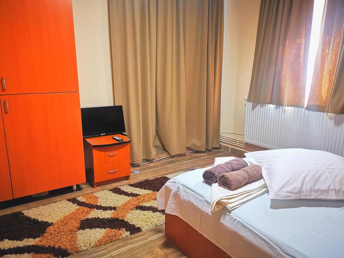Vila Casa Petrescu Curtea de Argeş Exteriér fotografie